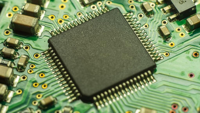 收購(gòu)【Intel】現(xiàn)場(chǎng)可編程門陣列：Stratix IV FPGAs、SoC FPGAs、Cyclone 10 FPGAs、Arria FPGAs