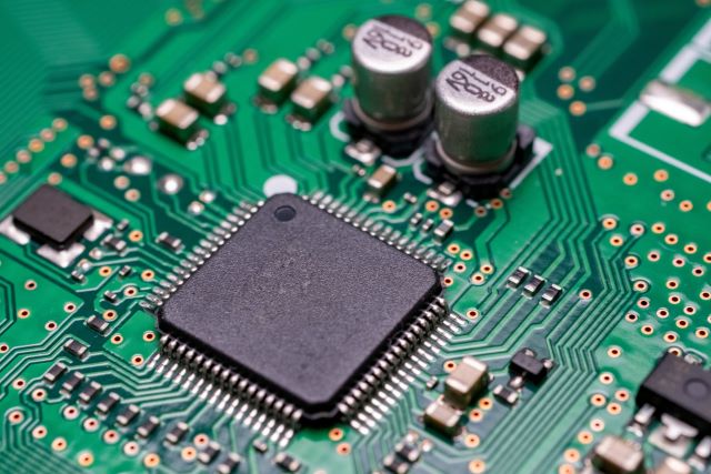 電子元器件回收商！明佳達(dá)長(zhǎng)期專注于高通（Qualcomm）處理器芯片及AI芯片的回收